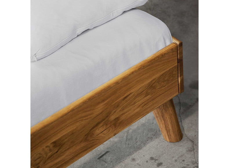 Greta3 Massivholzbett Rahmen Detail