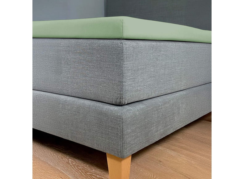 Bella Donna Premium La Piccola Beispiel Anwendung Spannbettlaken für Topper im Detail