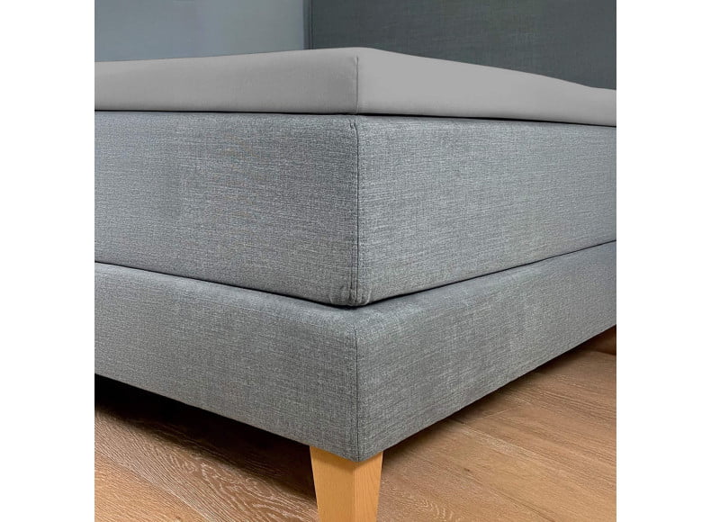 Bella Donna Premium La Piccola DUO 2 Beispiel Anwendung Spannbettlaken für Topper im Detail