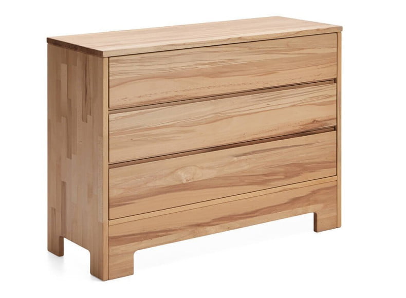 Optional: Kommode 121/89/45cm (Abb. zeigt Kernbuche)