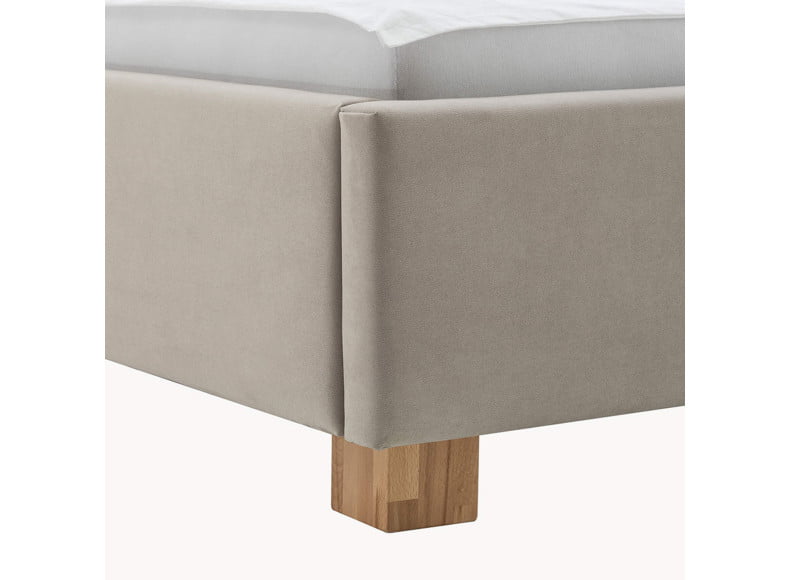 Fuß: 10 x 10 cm aus massiver Buche