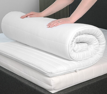 Gelschaum-Topper mit Jersey Doppeltuch-Bezug mit Reissverschluss - leicht, flach und effektiv